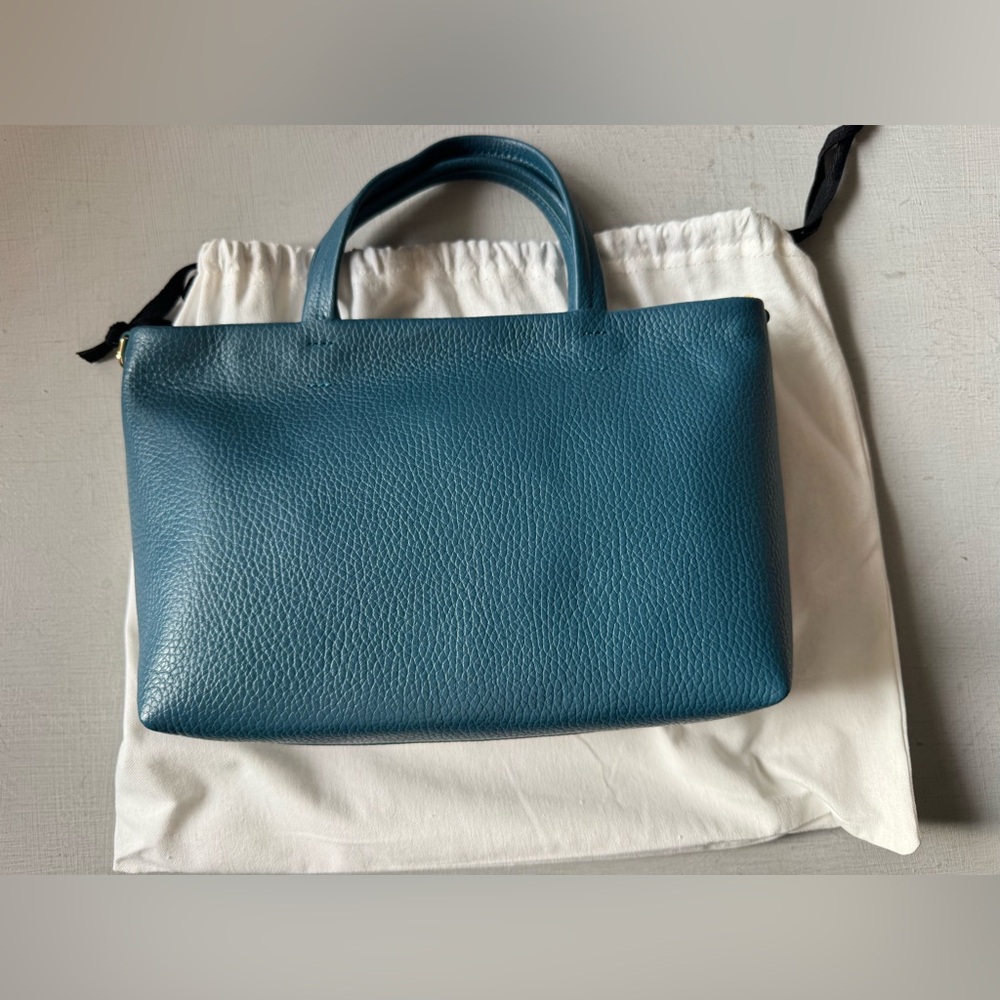 NWT Cuyana Mini Easy Zipper Tote in Jade Pebbled Leather - Picture 5 of 12